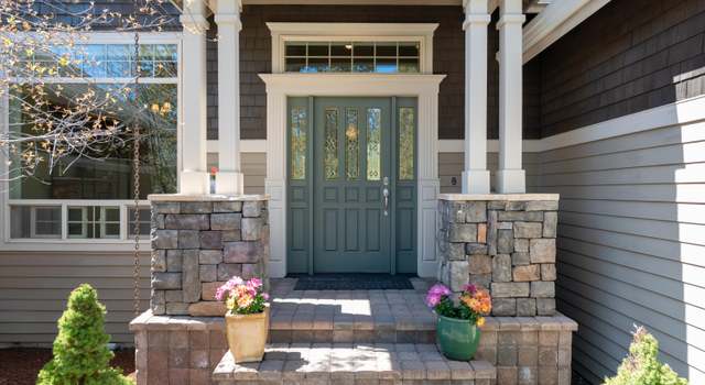 Photo of 3225 NW Melville Dr, Bend, OR 97703