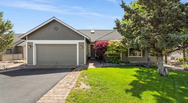Photo of 1054 Yosemite Falls Dr, Redmond, OR 97756