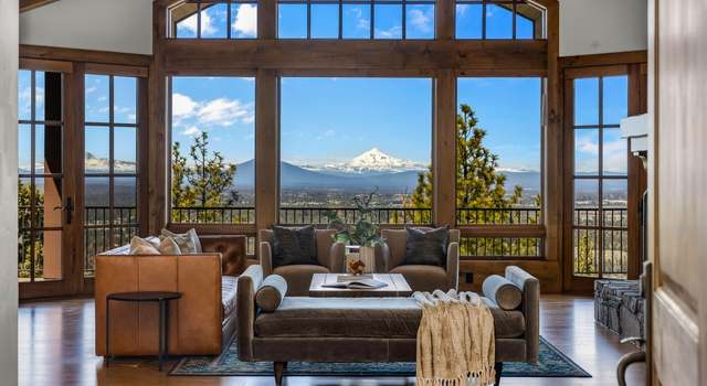 Photo of 3068 NW Duffy Dr, Bend, OR 97703