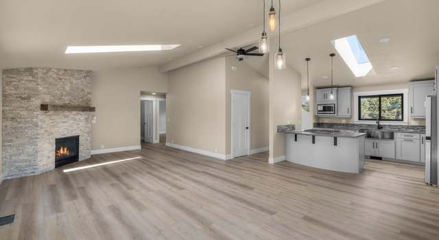 Photo of 21800 Katie Dr, Bend, OR 97701