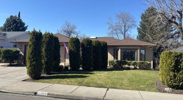 Photo of 1855 Bristol Dr, Medford, OR 97504