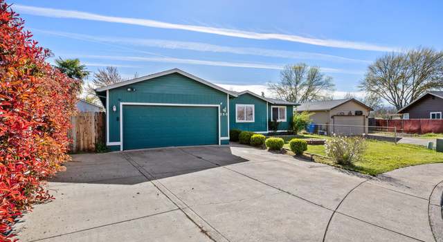 Photo of 250 Tierra Cir, Eagle Point, OR 97524