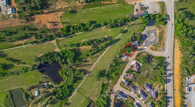 Photo of 1430 Golf Club Dr, Cave Junction, OR 97523