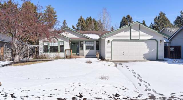 Photo of 1140 SE Teakwood Dr, Bend, OR 97702