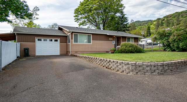 Photo of 494 Dardanelles St, Gold Hill, OR 97525
