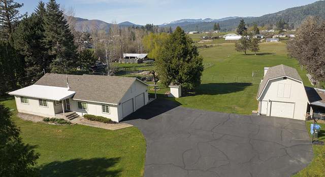 Photo of 2908 Woodland Park Rd, Grants Pass, OR 97527