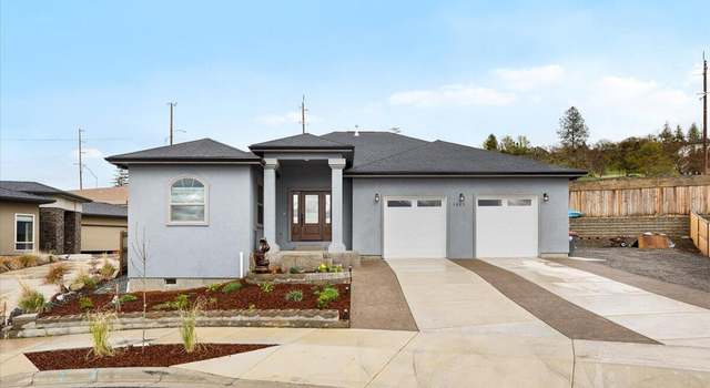 Photo of 2802 High Cedars Ln, Medford, OR 97504