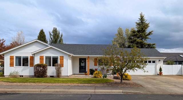 Photo of 13 Raywood Ct, Eagle Point, OR 97524
