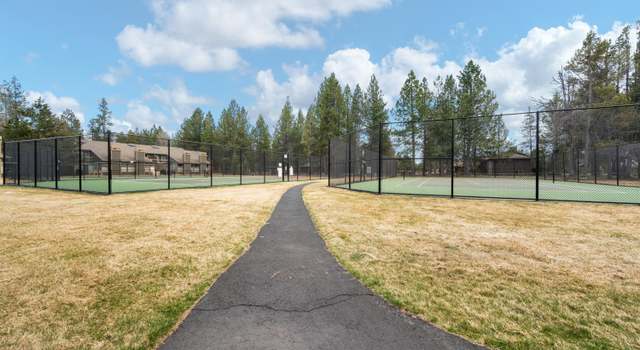 Photo of 57335 Lake Aspen Ct, Sunriver, OR 97707