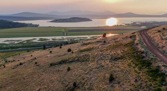 Photo of 0 Hanks Marsh Vis Lot 21, Klamath Falls, OR 97601