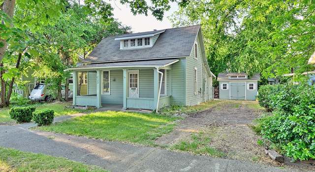 Photo of 1122 W Ninth St, Medford, OR 97501