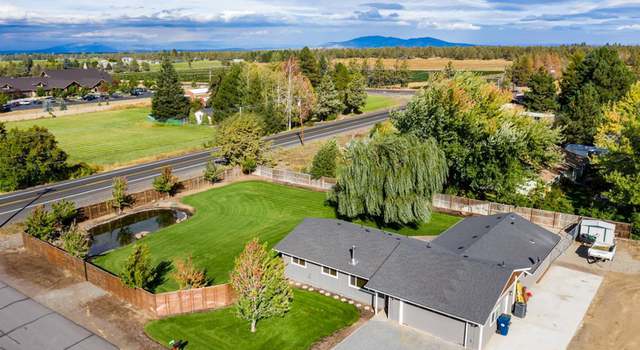 Photo of 62988 Florence Dr, Bend, OR 97701
