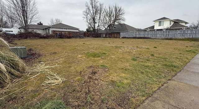 Photo of Arrowhead Dr #113, Medford, OR 97504