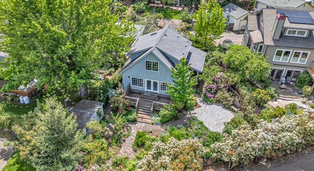 Photo of 199 Sherman St, Ashland, OR 97520