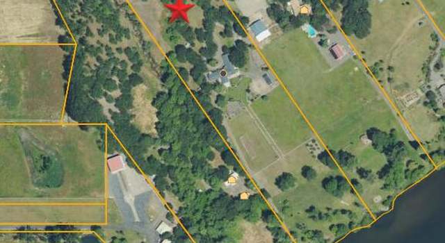 Photo of 700 Rogue Wood Dr, White City, OR 97503