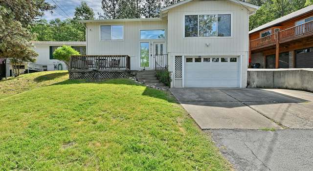 Photo of 645 S 5th St, Jacksonville, OR 97530