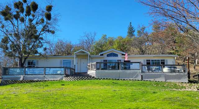 Photo of 920 W Rolling Hills Dr, Eagle Point, OR 97524