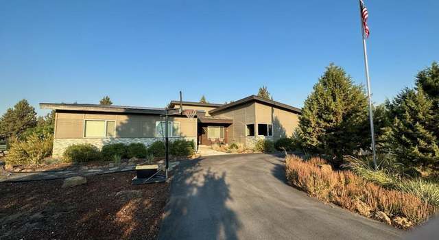 Photo of 21535 Modoc Ln, Bend, OR 97702