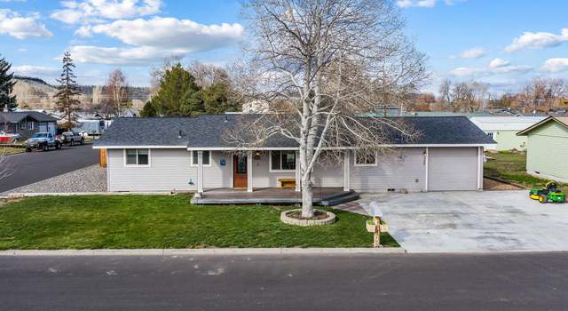 Photo of 599 SE Holly St, Prineville, OR 97754
