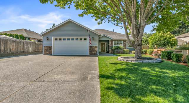 Photo of 121 SW Mini Ln, Grants Pass, OR 97527