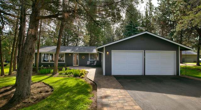 Photo of 61292 Robin Hood Ln, Bend, OR 97702