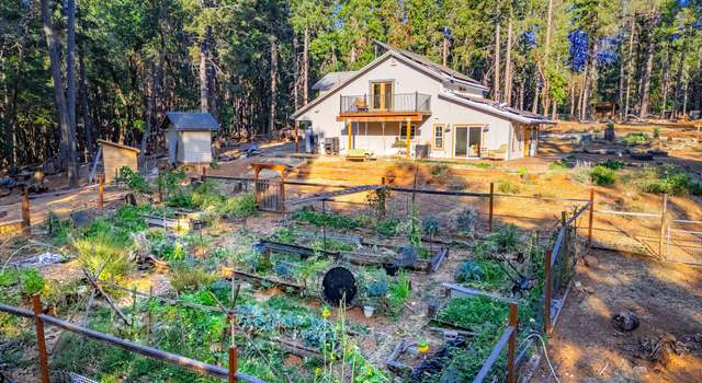 Photo of 123 Rogue Riffle Dr, Grants Pass, OR 97526