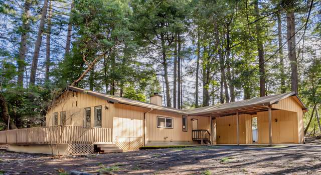 Photo of 280 Madrona Dr, Cave Junction, OR 97523