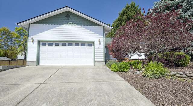 Photo of 311 4th St, Rogue River, OR 97537