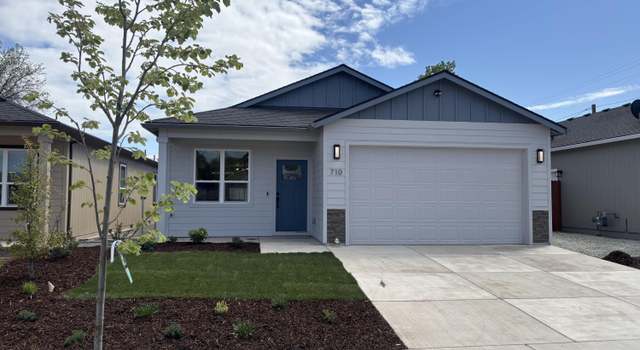 Photo of 723 Dahl Pl #4, Medford, OR 97501