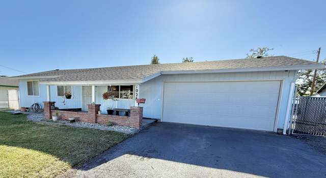 Photo of 1028 Merryman Dr, Klamath Falls, OR 97603
