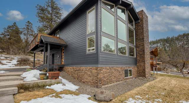 Photo of 1279 Buck Island Dr, Klamath Falls, OR 97601