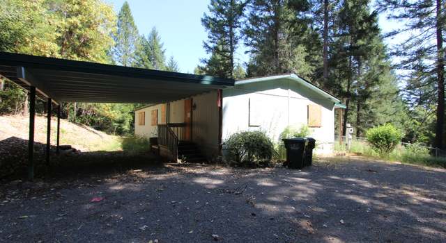 Photo of 541 Lake Shore Dr, Selma, OR 97538