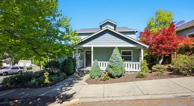 Photo of 390 Hemlock Ln, Ashland, OR 97520