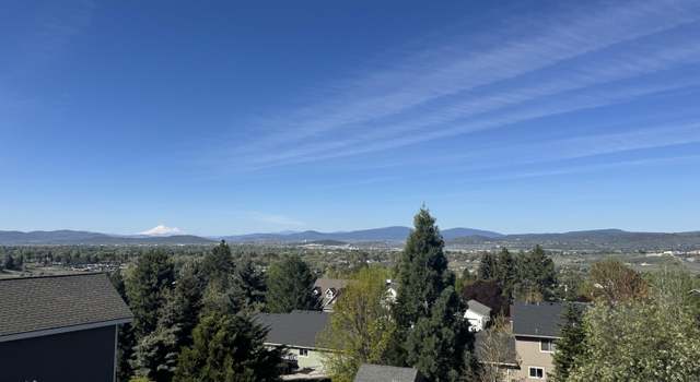 Photo of 5821 Havencrest Dr, Klamath Falls, OR 97603