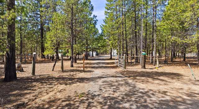 Photo of 15511 Rainbow Ct, La Pine, OR 97739