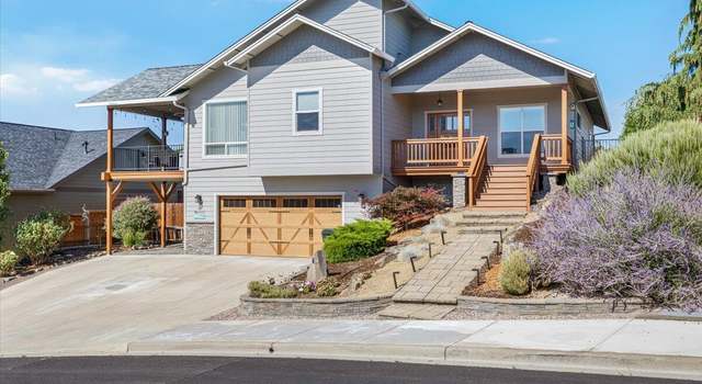 Photo of 16 Terra Linda Ct, Eagle Point, OR 97524