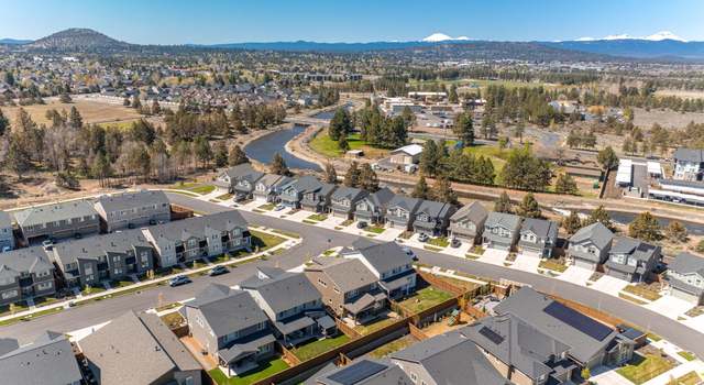 Photo of 3010 NE Red Jasper Pl, Bend, OR 97701