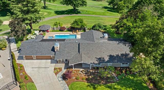 Photo of 156 Greenway Cir, Medford, OR 97504