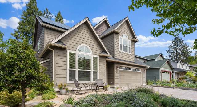 Photo of 1821 Summer Pl, Talent, OR 97540