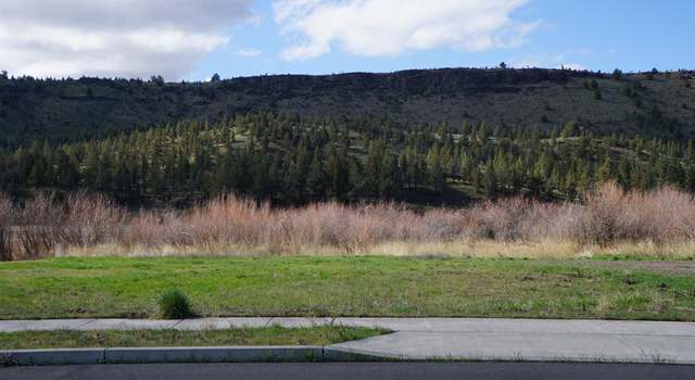 Photo of 2800 SE Triangle Outfit Dr, Prineville, OR 97754
