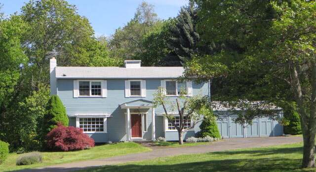 Photo of 399 Mowetza Dr, Ashland, OR 97520