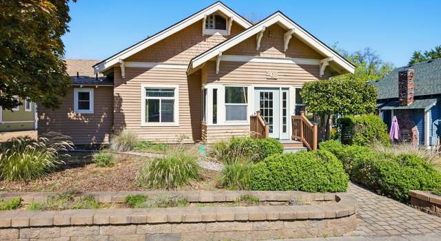 Photo of 263 Oak St, Ashland, OR 97520
