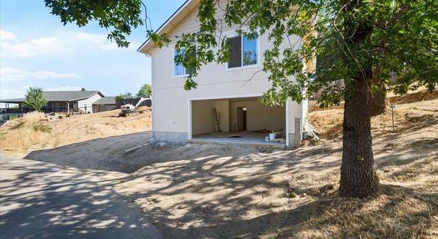 Photo of 416 SE SE Grandview Ave Unit B, Grants Pass, OR 97527