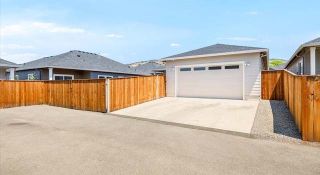 Photo of 2577 Tiffin Way, Medford, OR 97504
