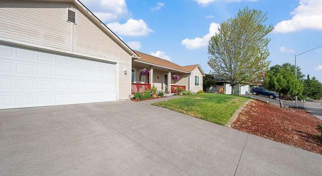 Photo of 5841 N Hills Dr, Klamath Falls, OR 97603