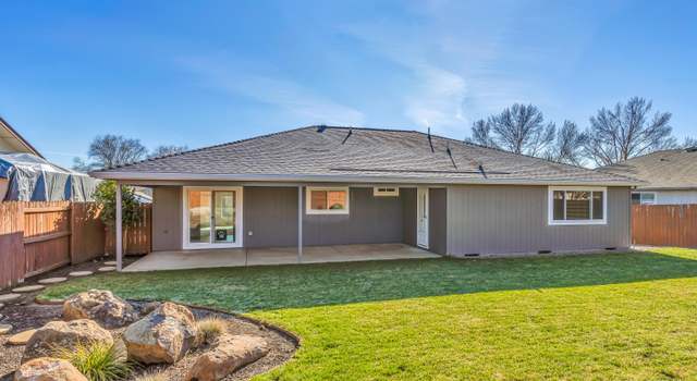 Photo of 507 Westminster Dr, Eagle Point, OR 97524