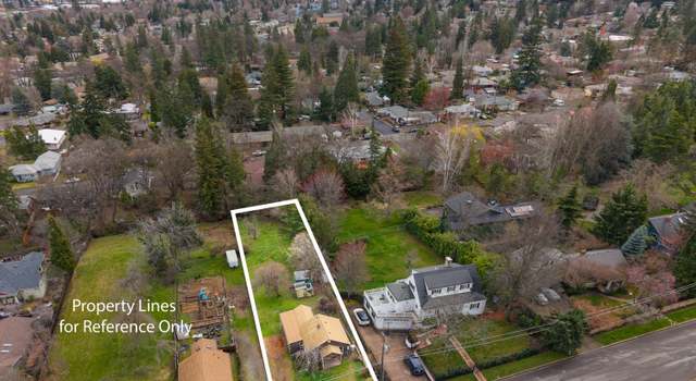 Photo of 826 Walker Ave, Ashland, OR 97520
