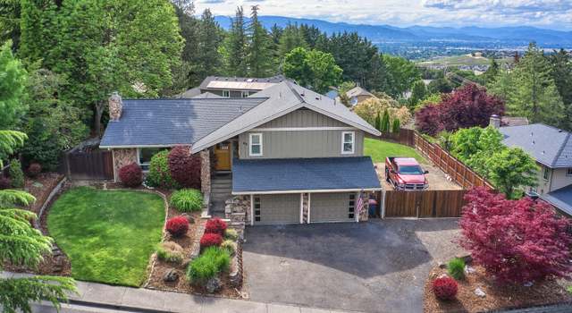 Photo of 66 Monterey Dr, Medford, OR 97504
