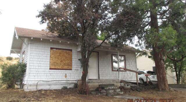 Photo of 880 California Ave, Klamath Falls, OR 97601