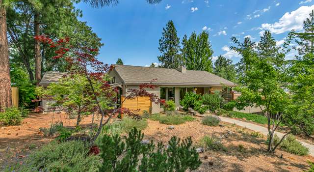 Photo of 1379 Ponderosa Dr, Ashland, OR 97520